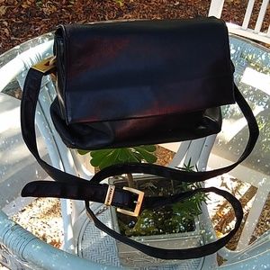 Perlina Cross-body purse